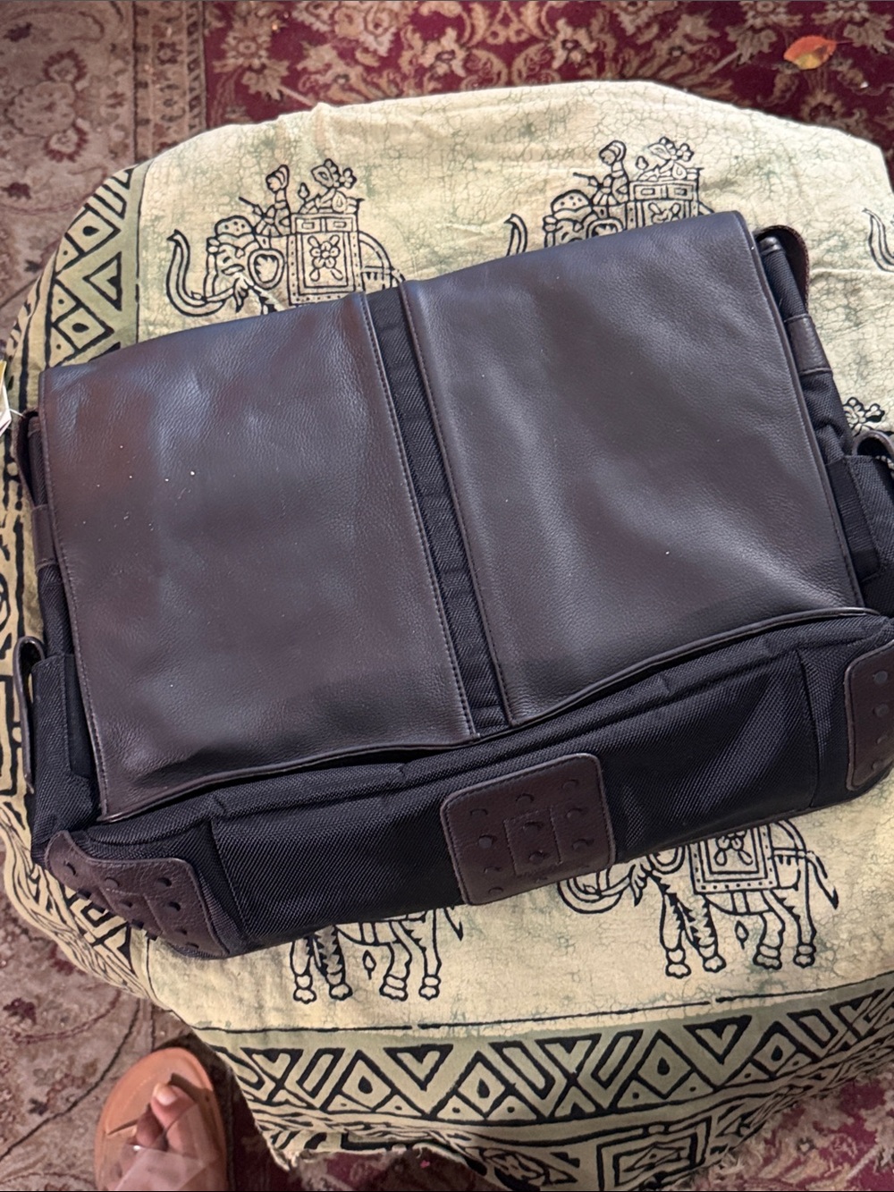 Franklin Covey Black Men's Messenger Bag with Leather Trim